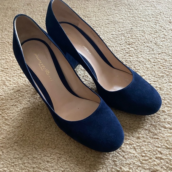 Gianvito Rossi Suede Pumps - Picture 9 of 10